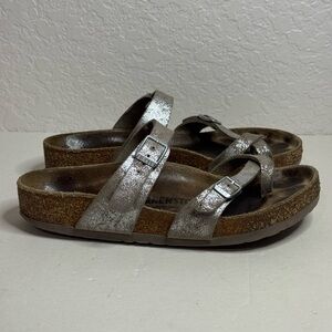 BIRKENSTOCK Mayari Washed Metallic Silver Regular Width Size 39